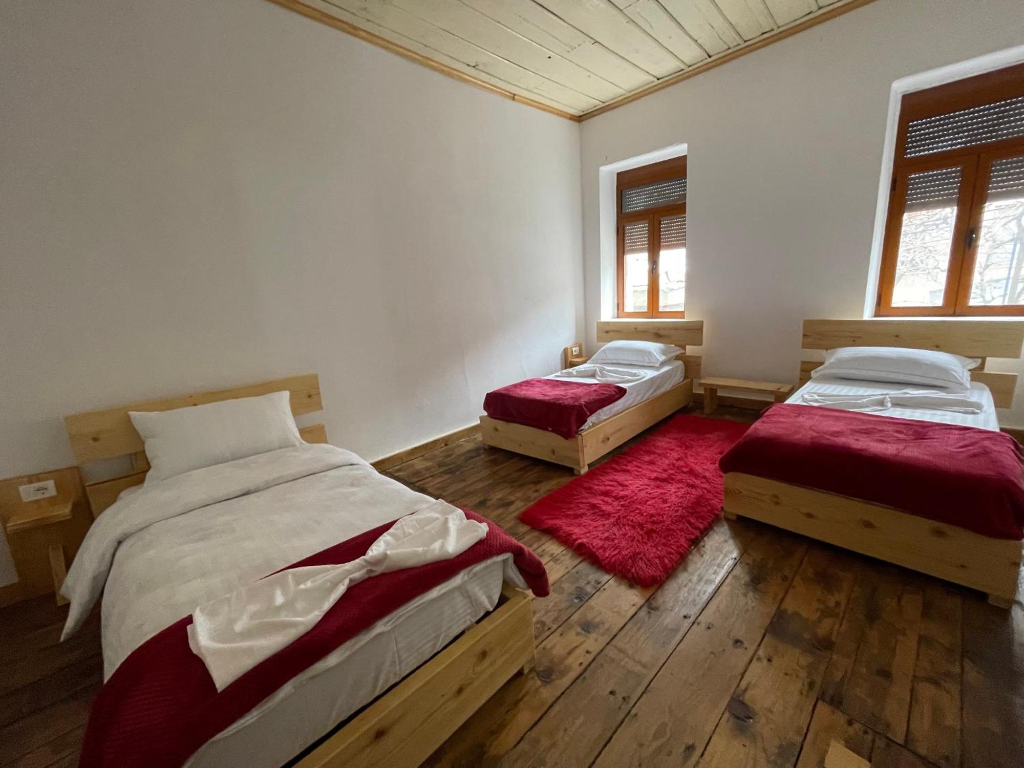 Ardjon House Pansiyon Berat Dış mekan fotoğraf